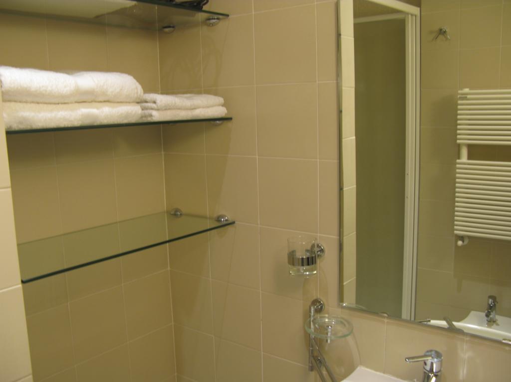 Duomo 89 Bed & Breakfast Naples Room photo